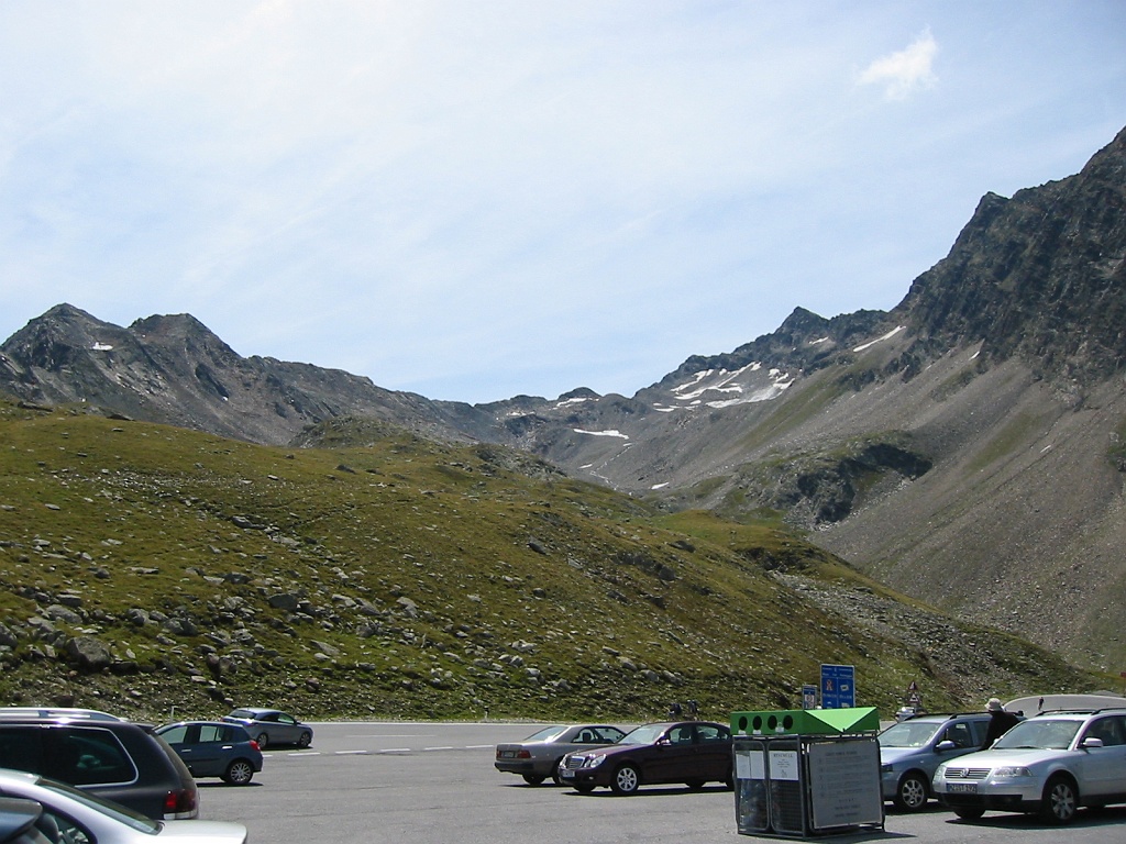 IMG_1843.JPG - Vi har ankommet Rasthaus  Timmelsjoch , og nyter utsikten